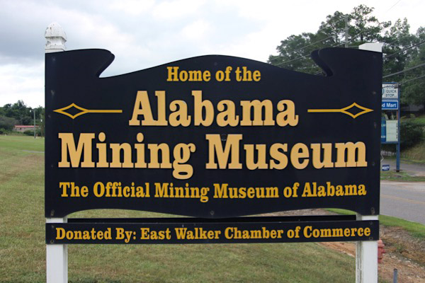 HawkinsRails's tweet photo. Alabama Mining Museum scrapbook added to our Preservation pages at https://t.co/ToUlc0pv6M https://t.co/hpycUHPw2C