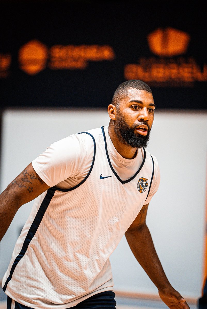 BCM Basketball tweet media