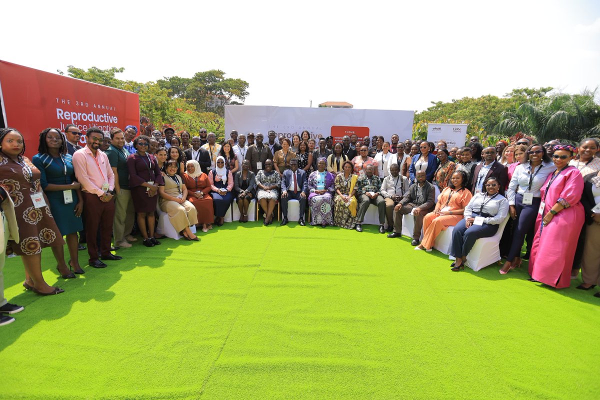 africancwj's tweet photo. How do we dismantle the colonial laws that still punish the African woman?

[article] 👉 https://t.co/BZWTsGASP8

@afyanahakiug  @UNAIDS_UG @reachahand https://t.co/Iz6fXhBLql