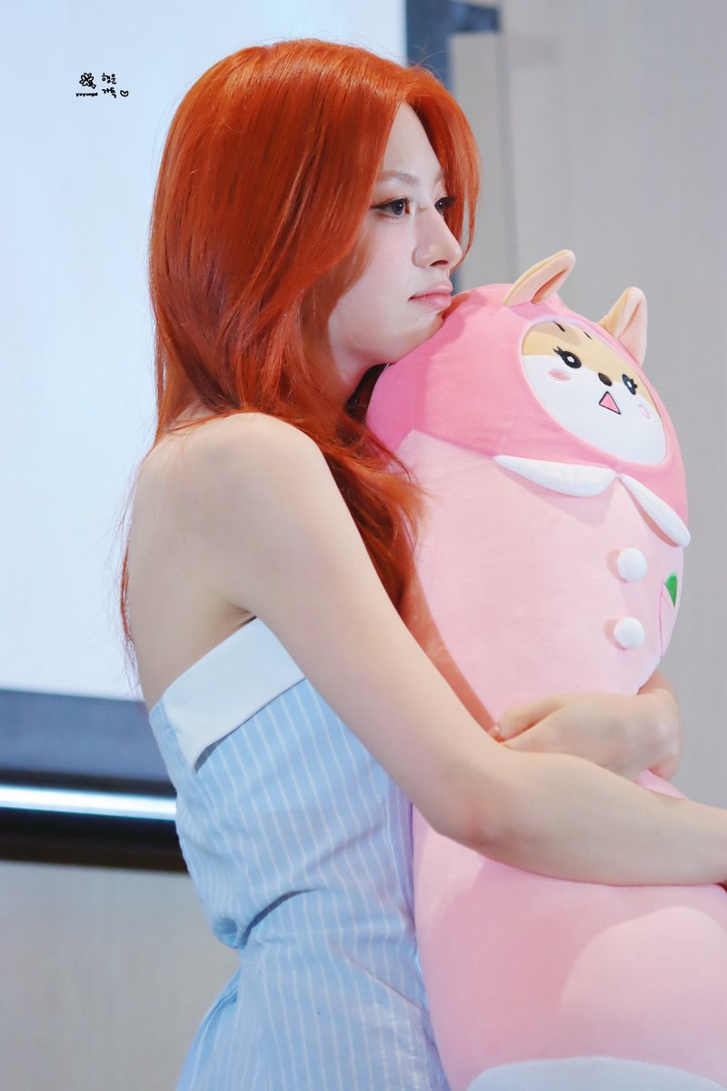 yzywgd_'s tweet photo. 250817 싱가포르

#SEEUN #세은 
#STAYC #스테이씨 https://t.co/Ms7jRYf4r1
