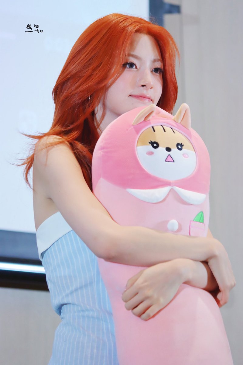 yzywgd_'s tweet photo. 250817 싱가포르

#SEEUN #세은 
#STAYC #스테이씨 https://t.co/Ms7jRYf4r1