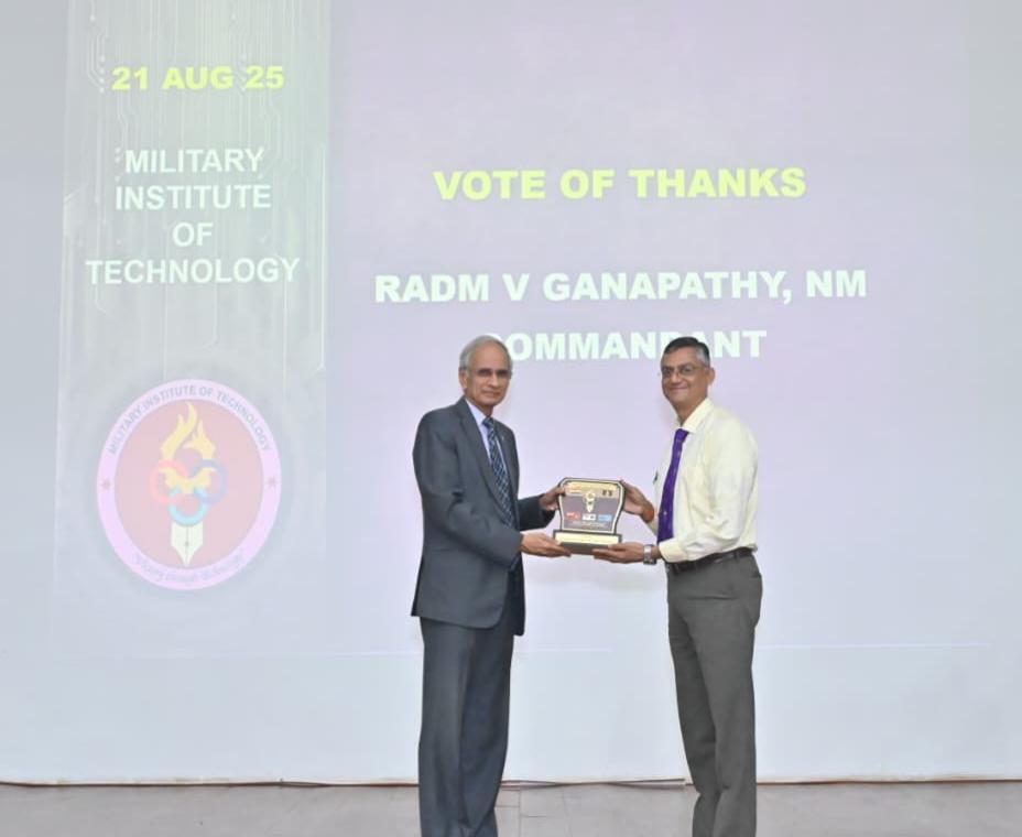 HQ_IDS_India's tweet image. Admiral Karambir Singh (Retd), Former Chief of Naval Staff, delivered an insightful lecture on “Navigating the Evolving Digital Technology Landscape in Defence – A Leadership Perspective” to #TriService officers undergoing DSTSC-08 at #MILIT, Pune.

His talk highlighted how…