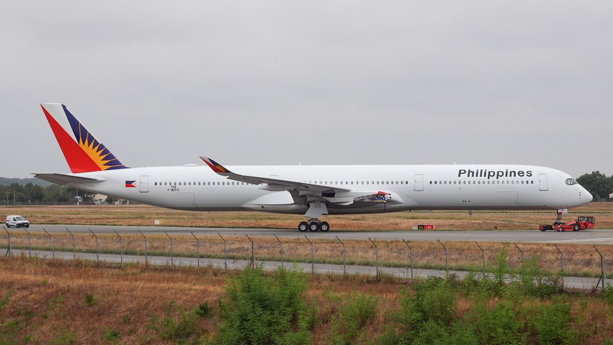 Eurospot (@cliper31) on Twitter photo First Airbus A350-1000 for Philippine Airlines MSN758 #RPC3510 #PHILIPPINEAIRLINES <a href="/philippineair/">Philippine Airlines</a> #aviation #avgeek #planespotting First Airbus A350-1000 for Philippine Airlines MSN758 #RPC3510 #PHILIPPINEAIRLINES <a href="/philippineair/">Philippine Airlines</a> #aviation #avgeek #planespotting