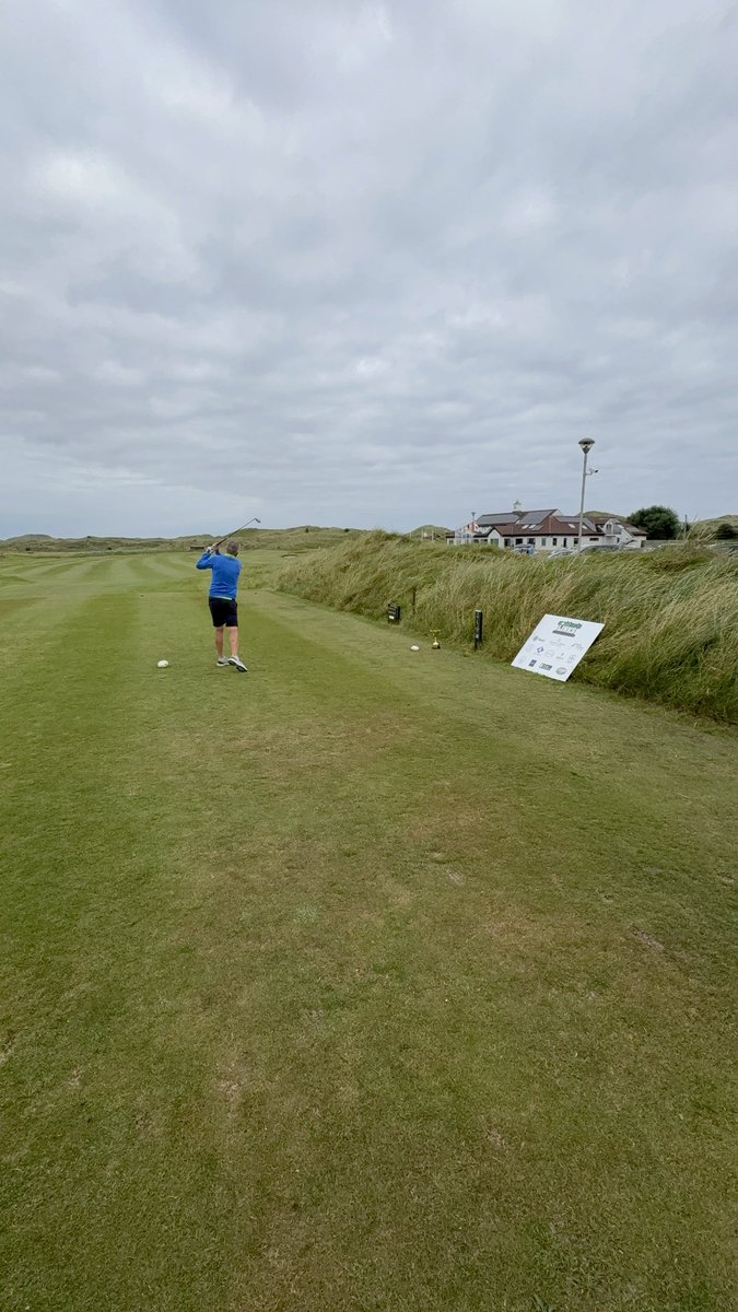 Social Media Links tweet media