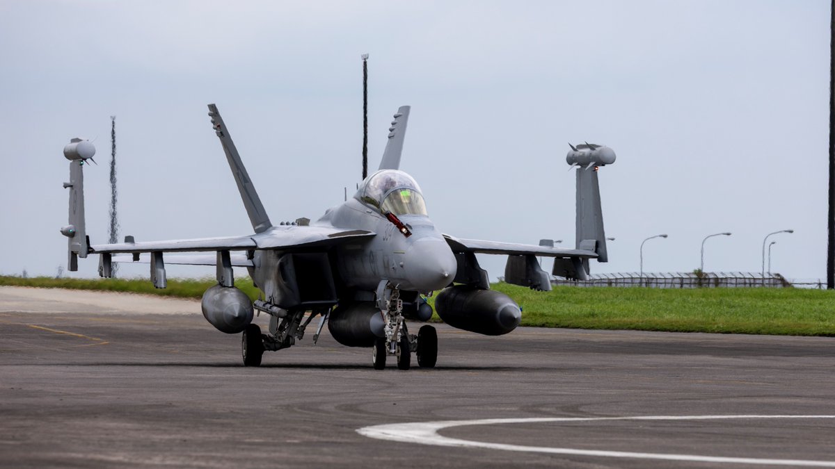 Defence Australia tweet media