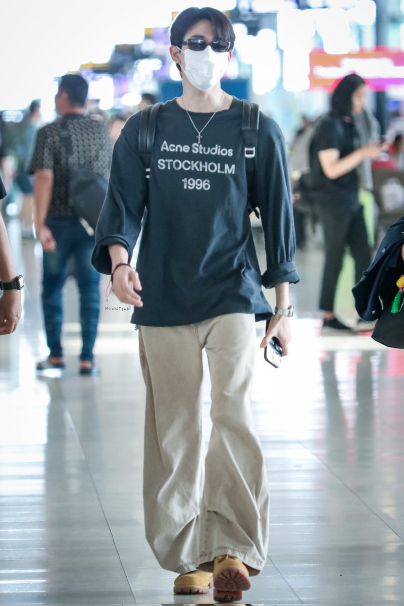 250822 -  BKK✈️MNL
#PERFECT10LINERSFMinMANILA

Smart boiii 😎✨

 <a href="/kasibook/">กษิบ๊อง (ปลูกผลเขือเทศ)</a> #kasibook
