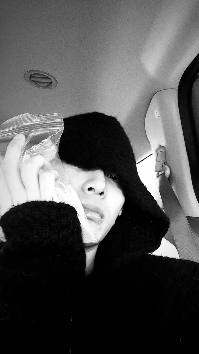 [#JACKSTAGRAM] 250822

Jackson Wang posted on IG broadcast channel 🦷🥹

#JacksonWang #王嘉尔 #잭슨 #TEAMWANG <a href="/JacksonWang852/">Jackson Wang</a>