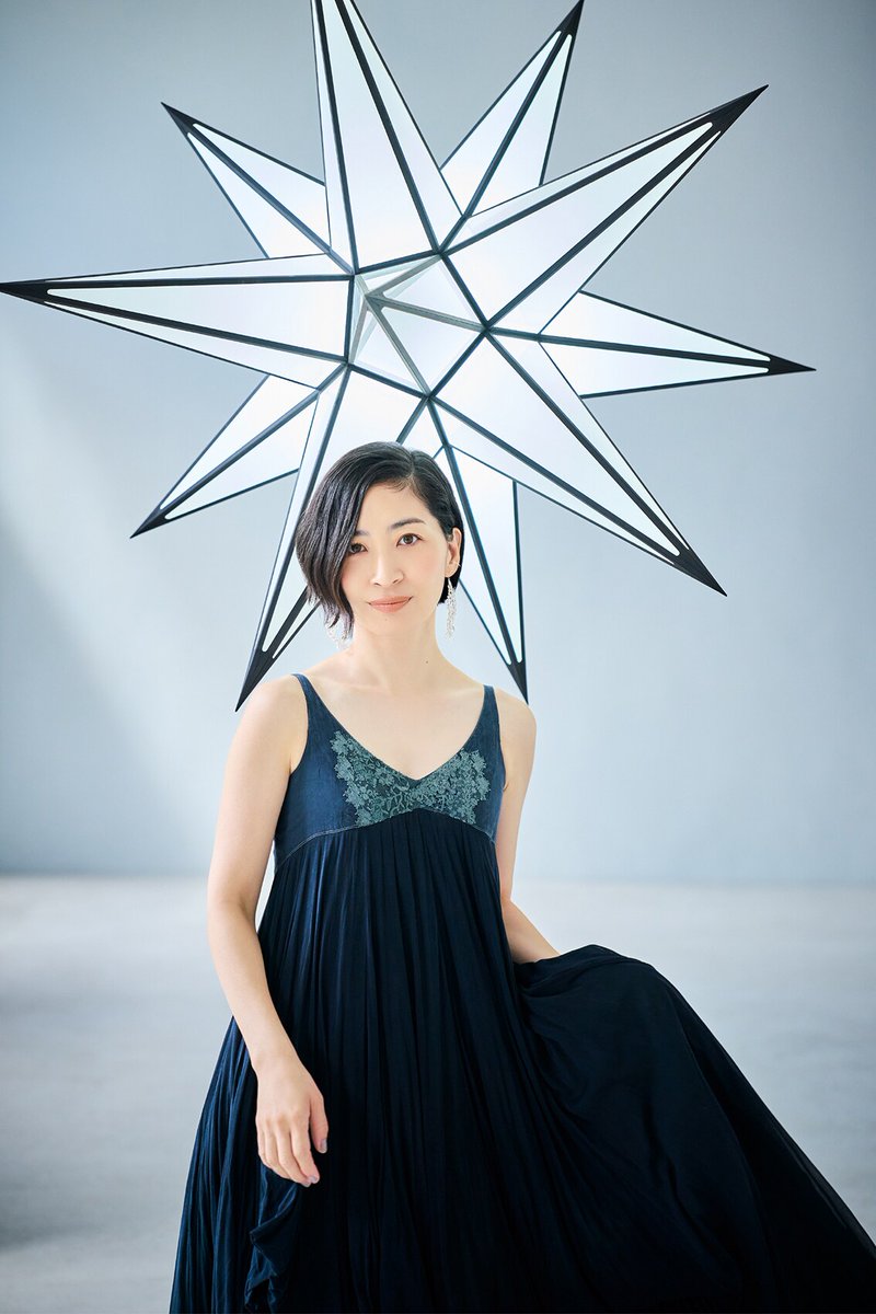 坂本真綾の歌手活動30周年ベスト発売決定
人気投票TOP15曲＆音楽仲間が選んだ15曲収録
natalie.mu/music/news/637…

選曲には
・菅野よう子
・岩里祐穂
・ROUND TABLE北川勝利
・the band apart原昌和
・Perfumeのっち
・花澤香菜
・CLAMP
・奈須きのこ
ら参加

#坂本真綾