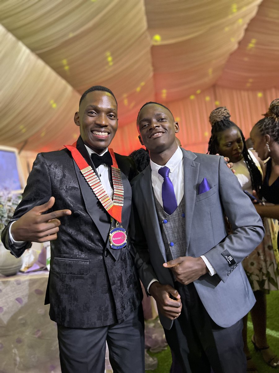AdrianMutyaba's tweet image. The climax of the Rotary year of service is the District conference.This grand celebration of the year's achievements also doubles as the official transfer of leadership to the new leaders.Its an event of pop and glamour and I've attended a few of these.
#ItsTimeToJoinRotaract