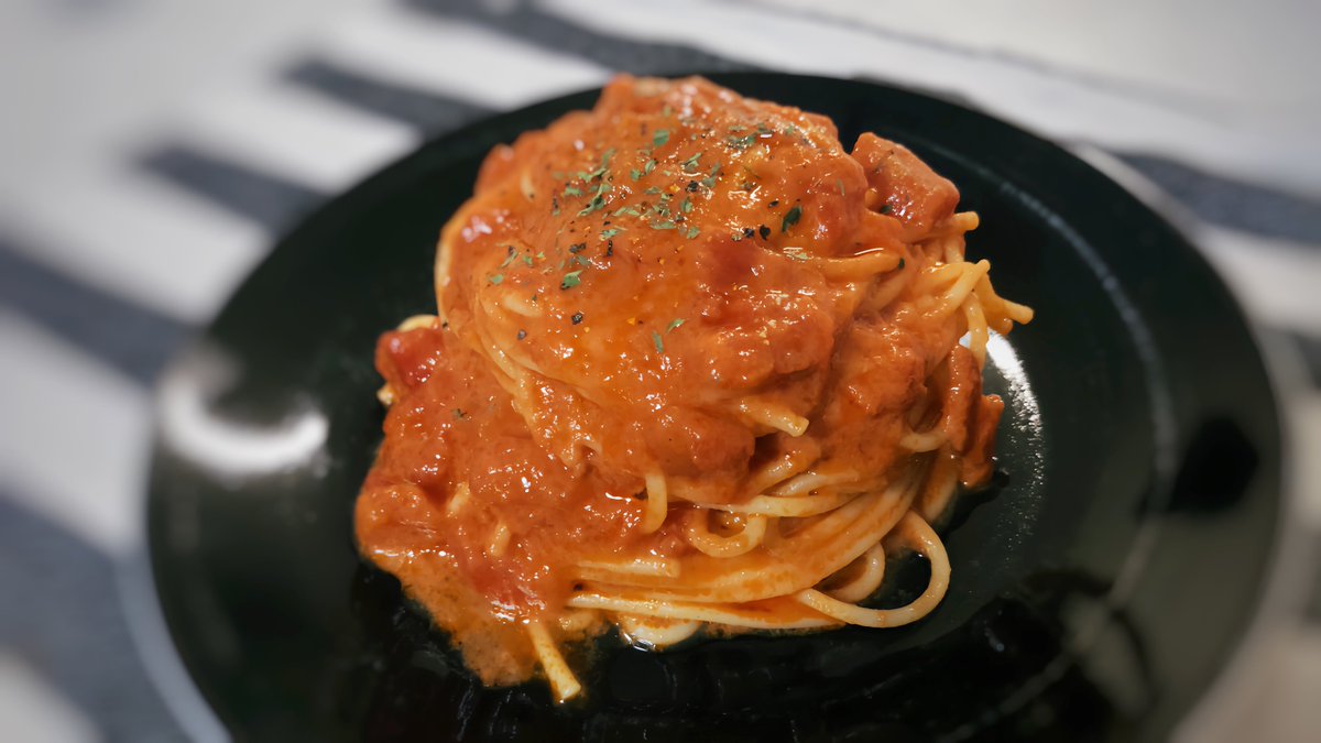 今日の晩御飯🥰トマトクリームパスタ🍅
#エオルゼア調理部