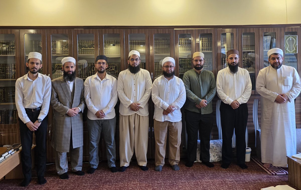 Heyetimizle, Molla Said (Bediuzzaman) en-Nursi'nin de tahsil gördüğü ilmin beşiği olan Norşin Medresesini ziyaret ettik. Şeyh Abdulgani ve Seyda Molla Mustafa Arap ile hasbihal ederek dualarını aldık. Rabbim cc, hizmetlerini daim, makbul ve ehli ilmi kaim eylesin.