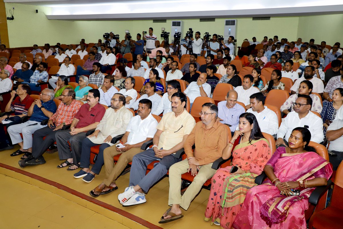 Dharmendra Pradhan tweet media