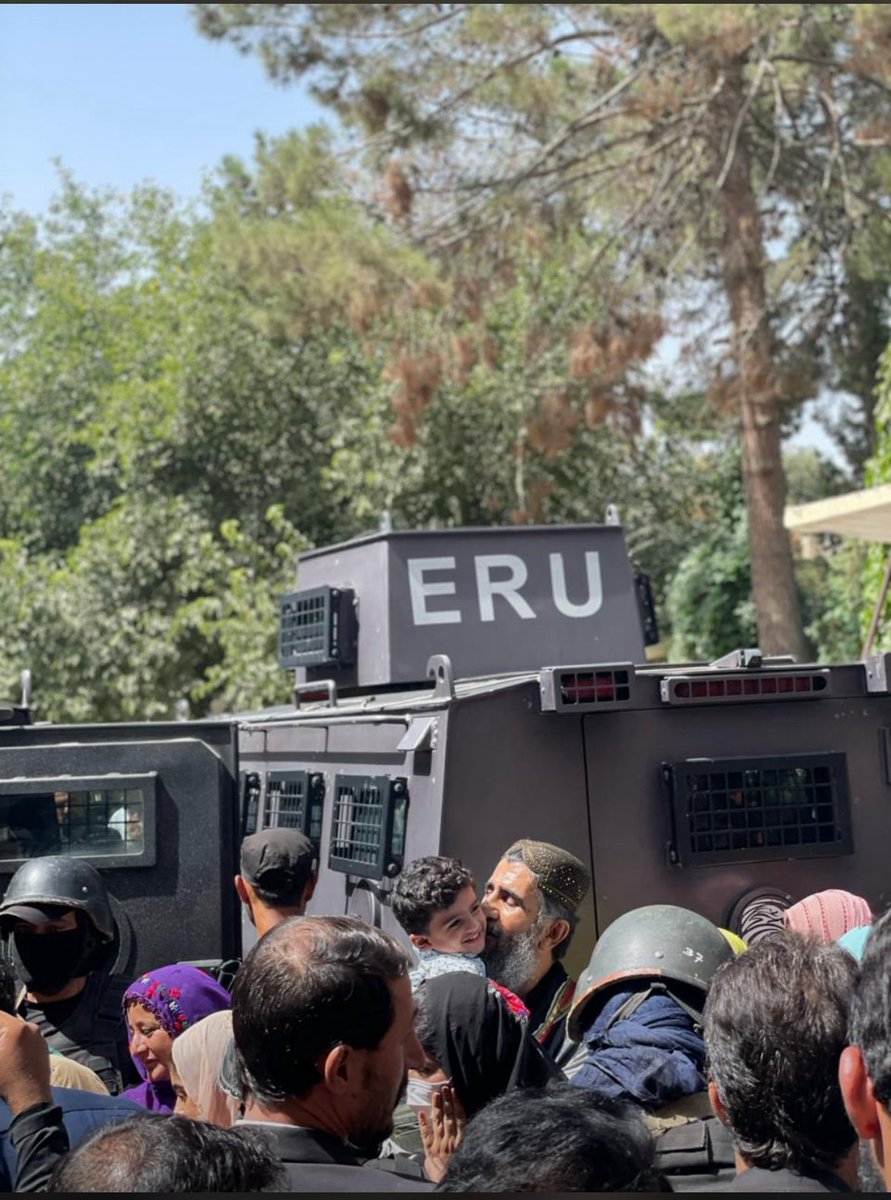 mahganjbaloch92's tweet photo. #Shahjee with Sikandar Shah
#Salamat_batay_Wajo
#ReleaseBYCLeaders https://t.co/bc8y5aVZ8m