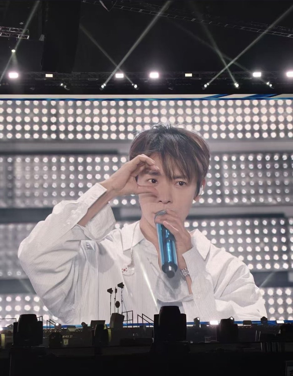 lovehae_1015's tweet photo. 와미친.. 이동해 너무 이쁜데 https://t.co/cb5iyBAXCs