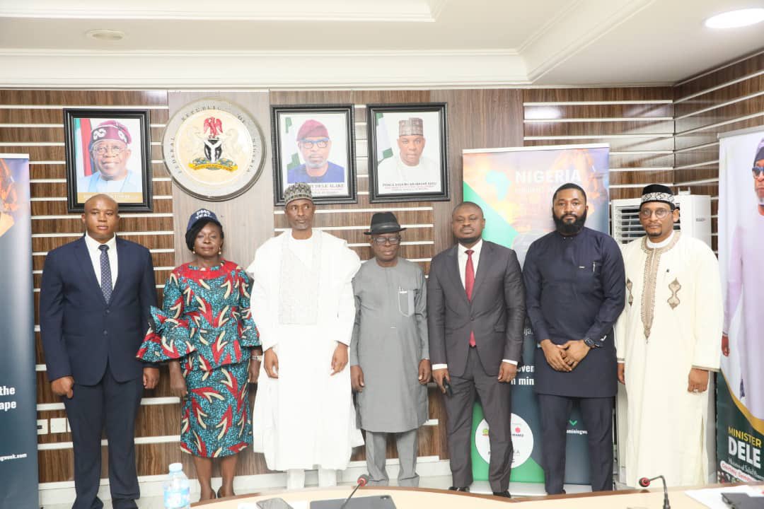 Solid_Min_Dev's tweet photo. 🇳🇬 FG LAUNCHES NIGERIA MINING WEEK 2025
The Federal Government has officially launched the 10th edition of Nigeria Mining Week, holding in Abuja Oct 13–15, 2025 with the theme: “Nigerian Mining: From Progress to Global Relevance.”
#MiningWeek2025 #SolidmineralsNG https://t.co/2Go7tVHGDg