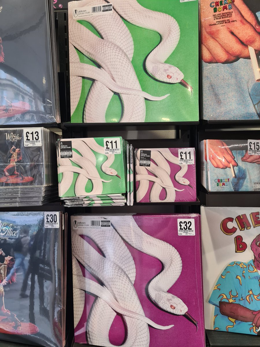 Fopp Edinburgh tweet media