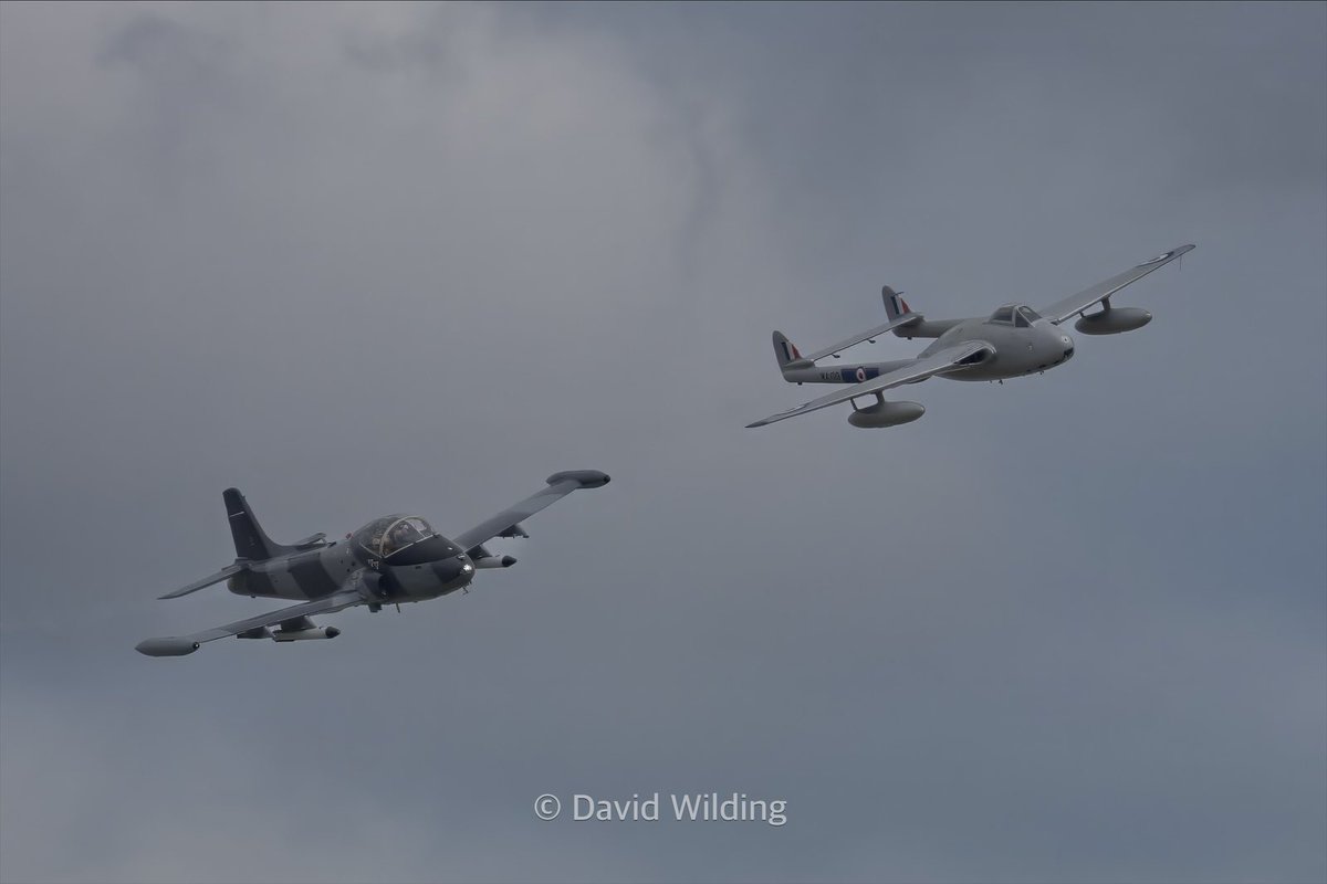 The <a href="/StrikeDisplayUK/">StrikeDisplay</a> and Norwegian Vampire in formation at <a href="/ClactonAirshow/">Essex Sunshine Coast - Home of Clacton Airshow</a> on Thursday

#clactonairshow
