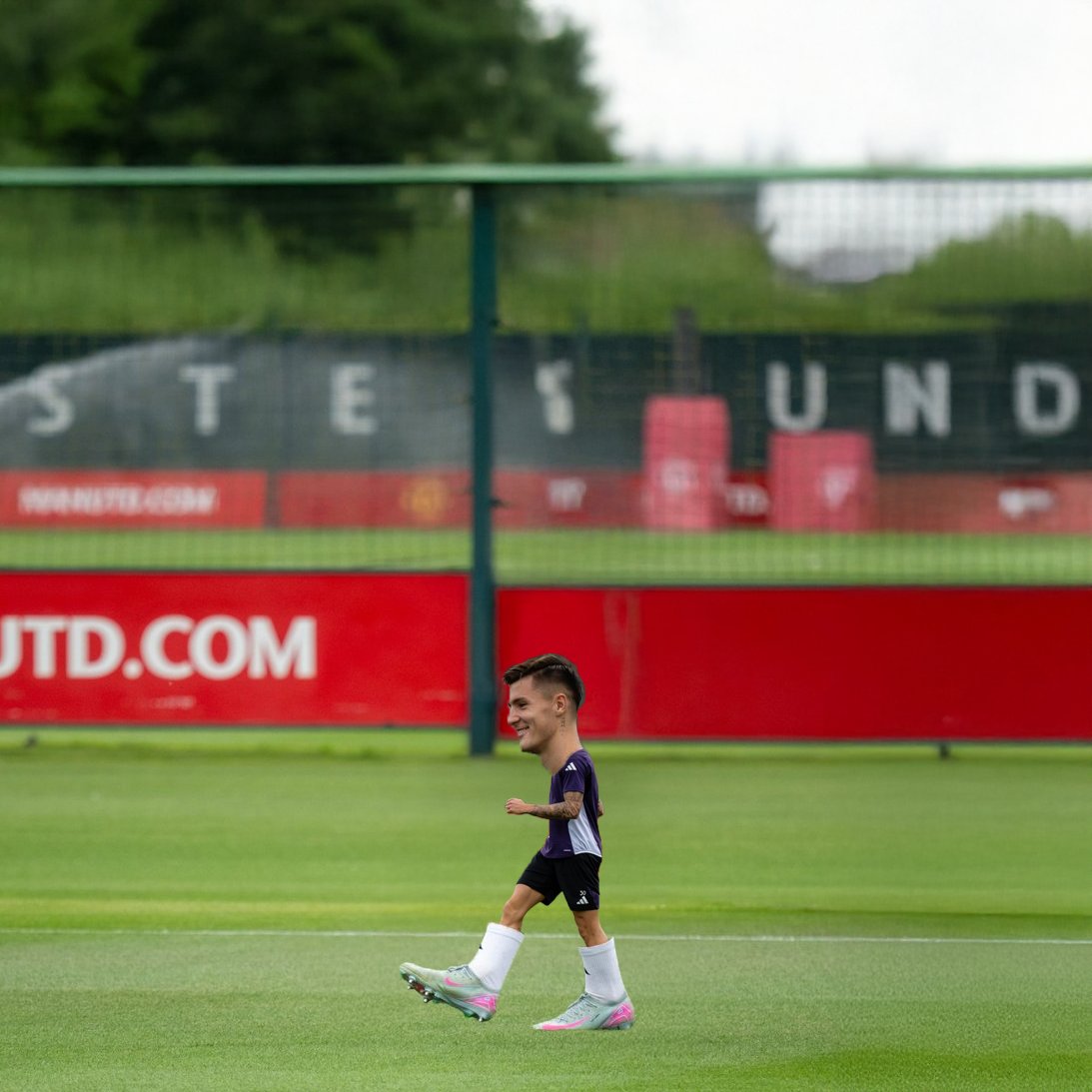 Sesko ready for the weekend's match! 

<a href="/BenjamminSesko/">Benjamin Sesko</a> <a href="/ManUtd/">Manchester United</a>
