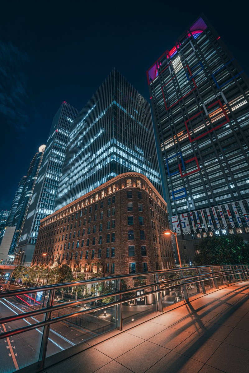 photocitytower's tweet photo. 中之島の歩道橋
下から撮るか、上から撮るか https://t.co/8qo5zb1dqs