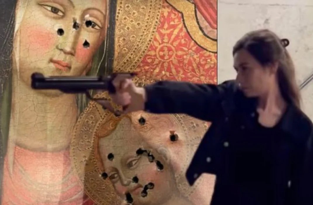 Tednik Demokracija (@demokracija1) on Twitter photo Begunka albanskega rodu in mestna svetnica izrazila »hvaležnost« Švici tako, da je oskrunila krščansko sliko demokracija.si/tujina/begunka… via <a href="/Demokracija1/">Tednik Demokracija</a> Begunka albanskega rodu in mestna svetnica izrazila »hvaležnost« Švici tako, da je oskrunila krščansko sliko demokracija.si/tujina/begunka… via <a href="/Demokracija1/">Tednik Demokracija</a>