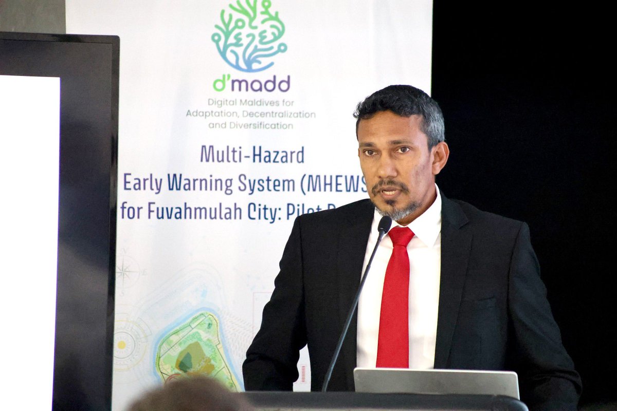 DMADDmv's tweet photo. We have successfully launched the #MHEWS pilot project in Fuvahmulah City Council in collaboration with @MoTmv and @metmaldives.  #MHEWS is implemented by @SalfordUni using their MOBILISE solutions. https://t.co/rIN7JszAzr