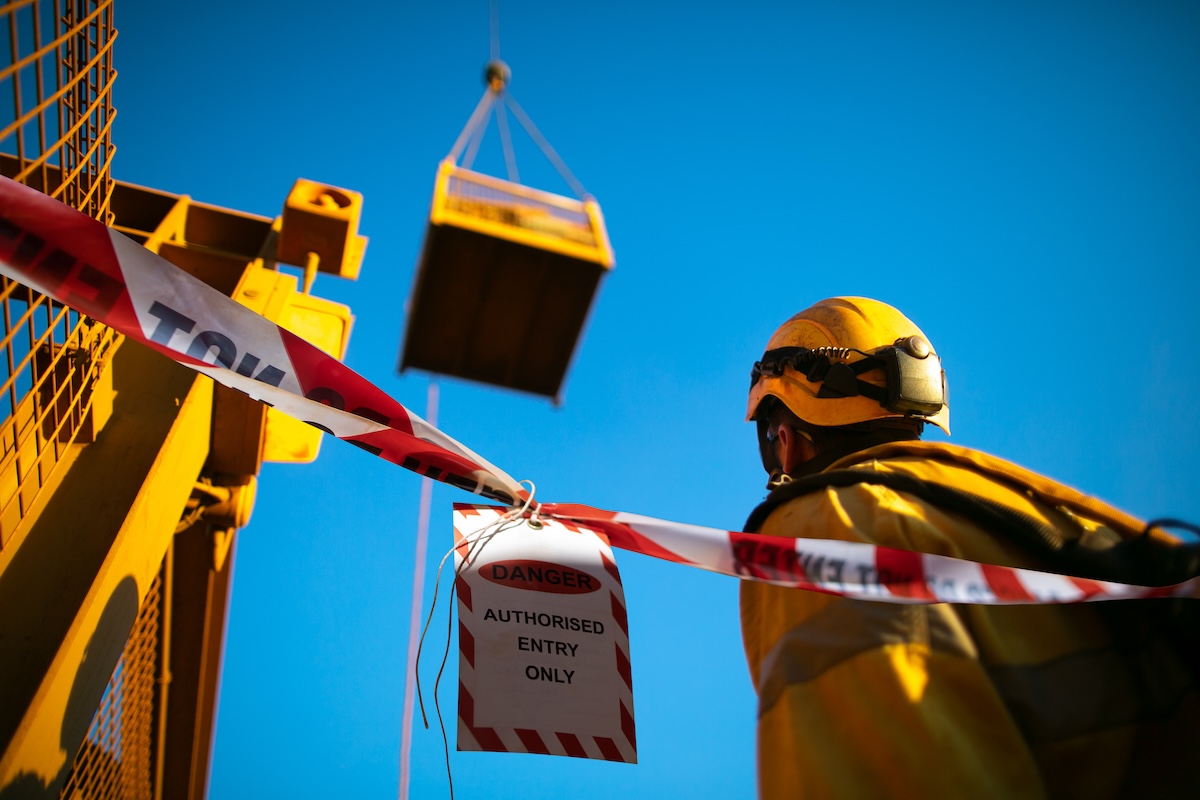 Do you know which safety signs are legally required in your workplace? 🦺 Keep your workplace safe &amp; compliant. Read the full guide here 👉thesignshed.co.uk/blogs/shedblog…

#WorkplaceSafety #ComplianceMatters #HealthAndSafety #SafetyFirst