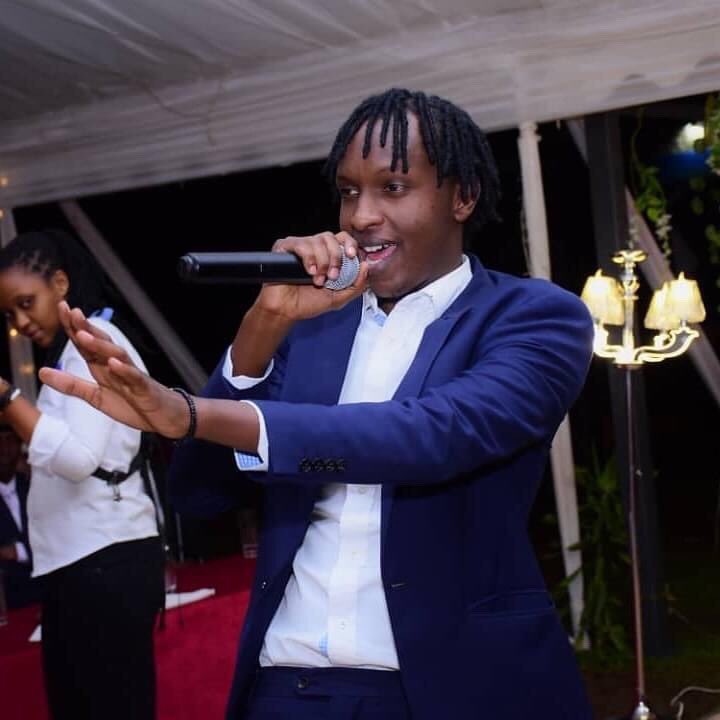 amdeerugz's tweet image. #MuFASA