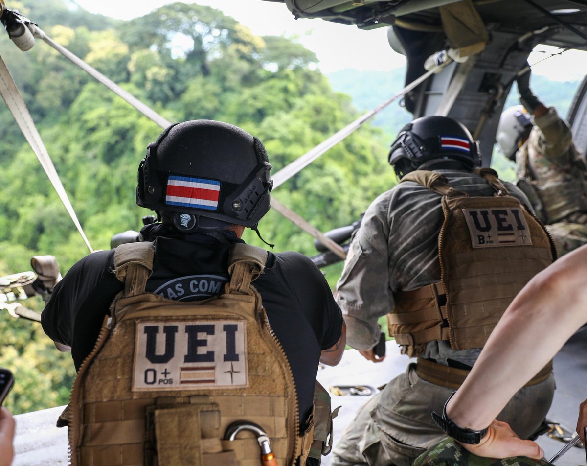 Cada país, cada equipo, cada participante ha demostrado coraje, disciplina y entrega,  en el cuarto día de competencia.

💥 ¡Cada punto cuenta!
💥 ¡Cada segundo importa!

<a href="/SOCSOUTH/">SOCSOUTH</a>
#FuerzasComando 
#FuerzasComando2025