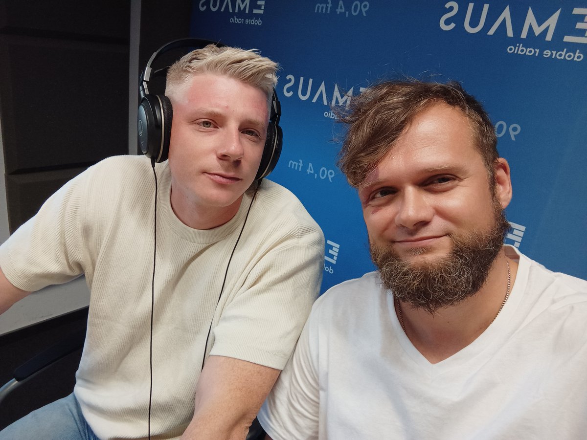 M_Bondyra's tweet photo. O 17.30 w @radio_emaus #ChartowoNaSportowo po 1:5 @LechPoznan z KRC Genk rozmawiam z @dobraszd
▶️"Nie mam poczucia, że Frederiksen zrobił wszystko co mógł"
▶️"Skrzypczak powinien usiąść na ławce"
▶️"W przypadku Salamona jest drugie dno"
▶️"1/5 goli Lech traci ze SFG"
#LPOGNK 🔽 https://t.co/kd3JxsqwrE