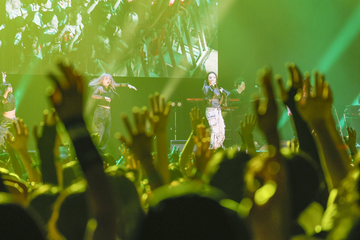 rollingstonejp's tweet photo. 【#サマソニ】
イ・ヨンジのエネルギッシュなステージ

「昨年キャンセルとなったサマソニでリベンジできたこと、星野源とのコラボ曲『2』を日本のステージで披露できたのは嬉しい出来事だったはず」

▼ライブレポを読む
🔗https://t.co/7bLJw82XGR

#LEEYOUNGJI #이영지 #summersonic https://t.co/IvdUlp9Pzo