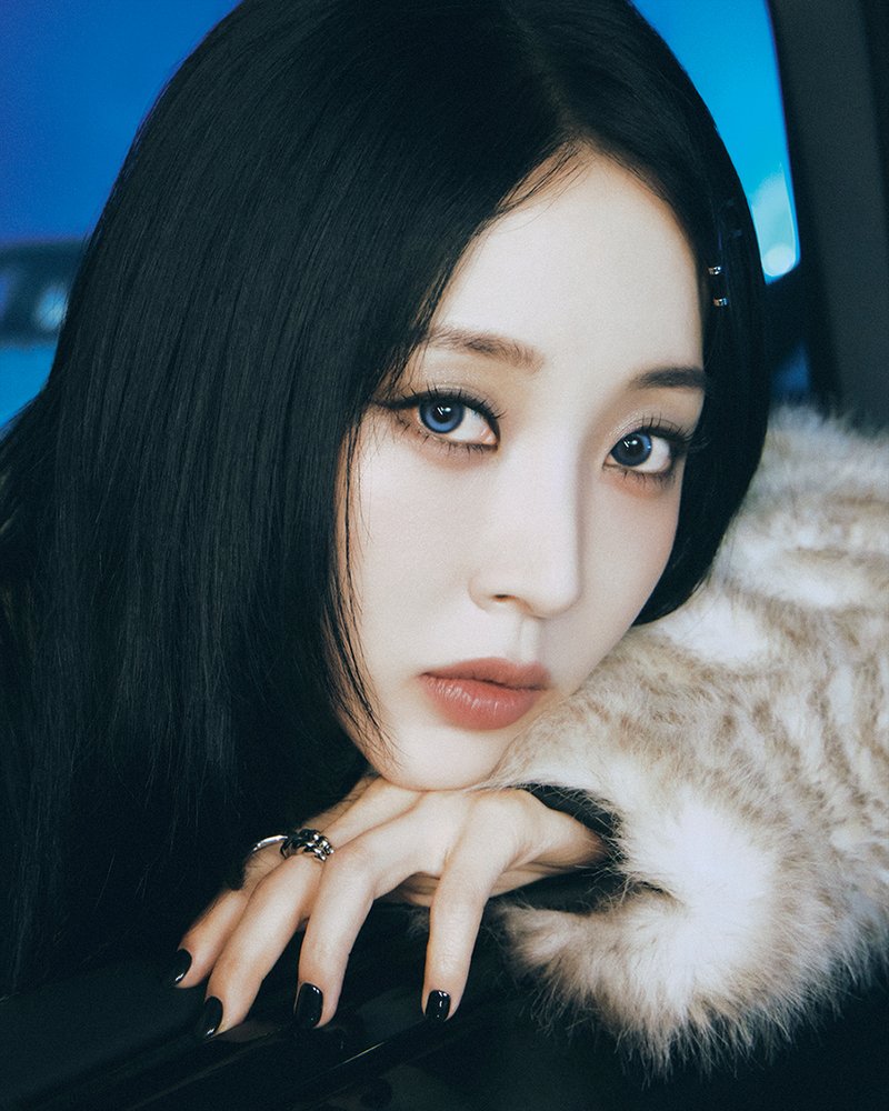 &lt;laundri&gt; by #MoonByul has now surpassed 50,000 copies sold on Hanteo.