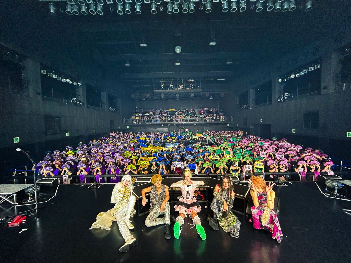 2025.08.20@Zepp Osaka Bayside
2025.08.21@Zepp Nagoya

初のZepp大阪＆名古屋！初心者にも優しいワンマンお疲れ様でした！！これを機に通ってくれるとうれしいです💕

次はツアーファイナル！…の前に
緑川裕宇リアバ🎉緑川一族の演奏会🫶