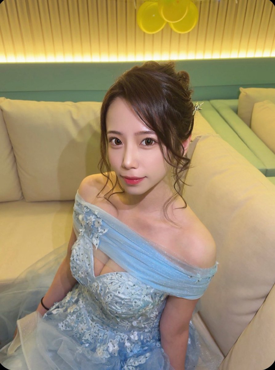 kagawa_himari's tweet photo. 今日、明日バースデーイベントです🎂

ドレス着ました👗🩷 https://t.co/vQEft6SHlY