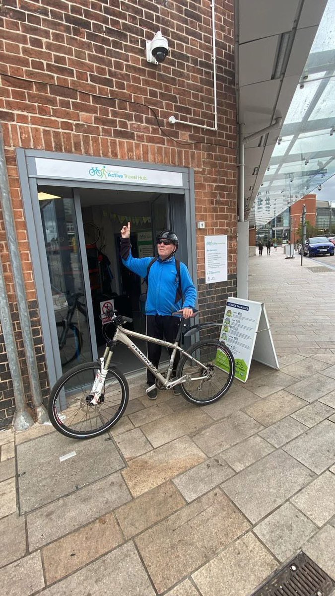 DonActiveTravel's tweet image. Another happy customer with his donated bike who will be using his bike to get about on local cycling infrastructure 😊

#Doncasterisgreat #DonATH #Activetravel