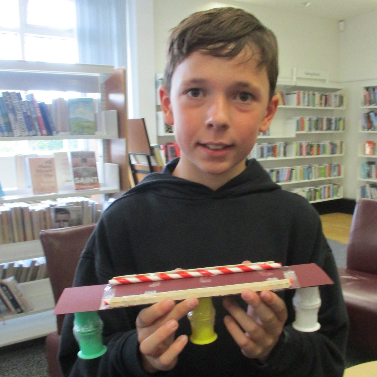 LancsLibraries's tweet image. Our #LancsReadingHeroes summer craft this week at #EuxtonLibrary was based around &apos;Build something strong that holds something up&apos;. Attendees were given free rein and a variety of craft materials to build a strong and stable structure. They came up with so many amazing ideas!