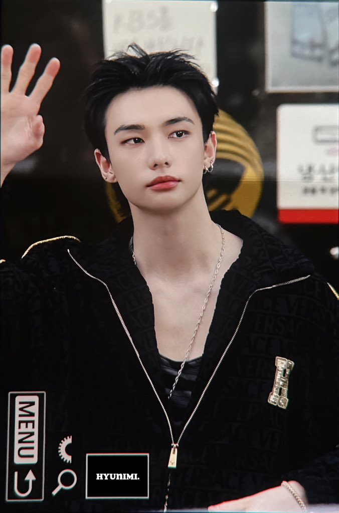Hyunimi_0320's tweet image. 250822

#현진 #황현진 #Hyunjin 
#Straykids #스트레이키즈