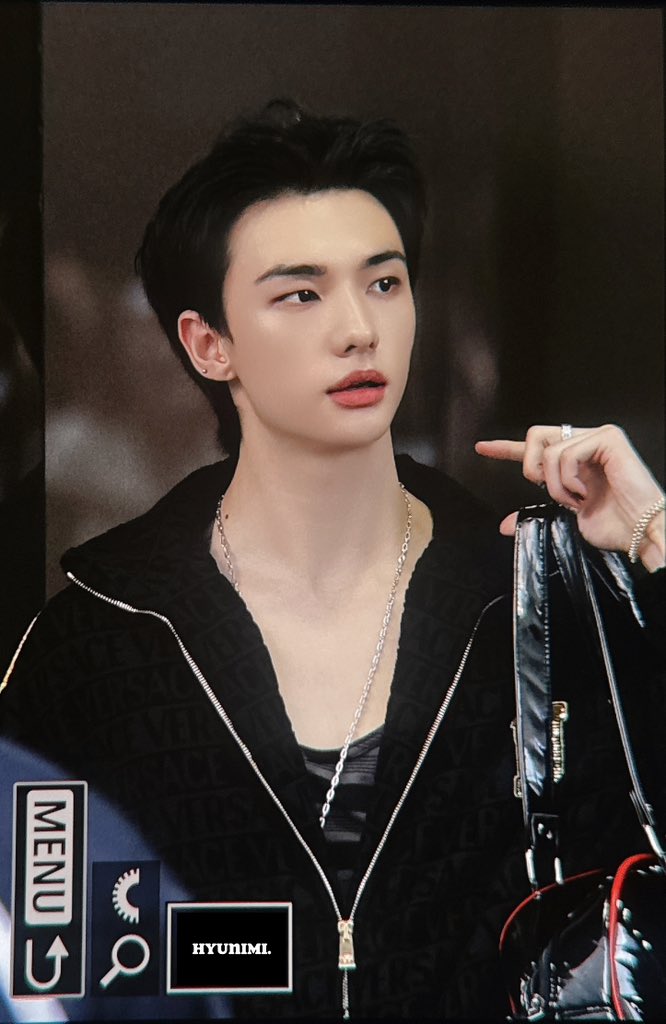 Hyunimi_0320's tweet image. 250822

#현진 #황현진 #Hyunjin 
#Straykids #스트레이키즈