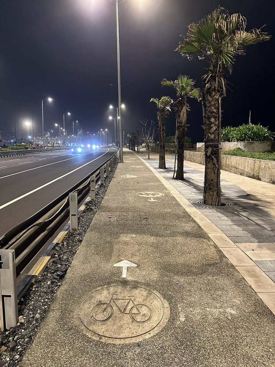 LocalPressCo Mumbai tweet media