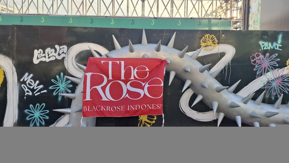 Meet Our Team for taking picture with Flag 

#TheRose #LaLaLa2025