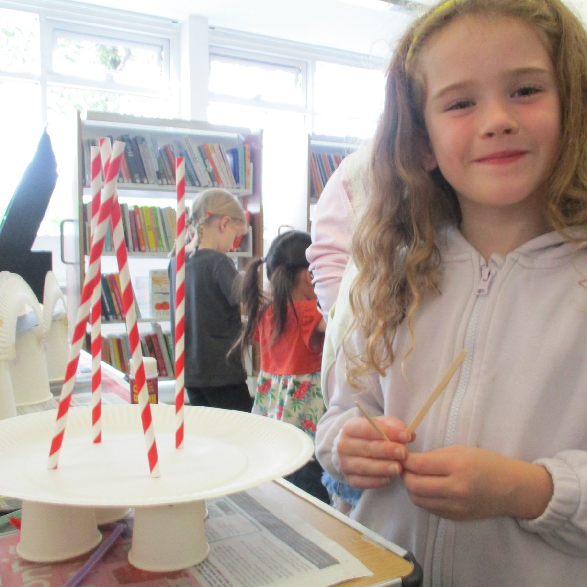 LancsLibraries's tweet image. Our #LancsReadingHeroes summer craft this week at #EuxtonLibrary was based around &apos;Build something strong that holds something up&apos;. Attendees were given free rein and a variety of craft materials to build a strong and stable structure. They came up with so many amazing ideas!