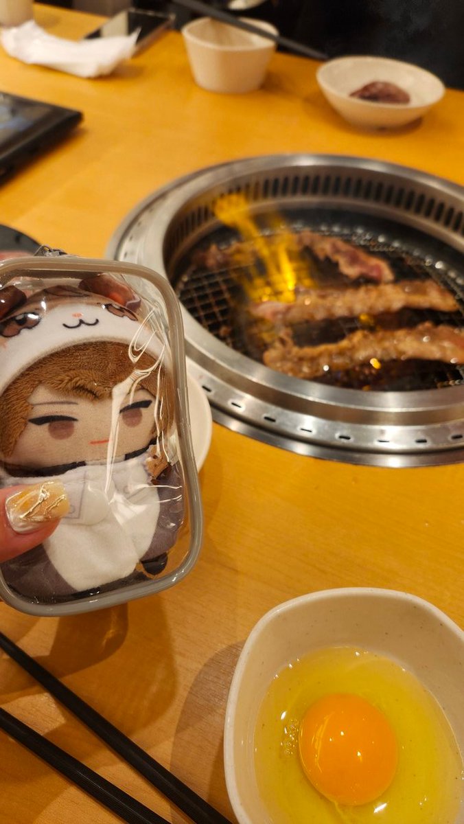 焼肉ぱぺよ
(安全地帯から見物中)