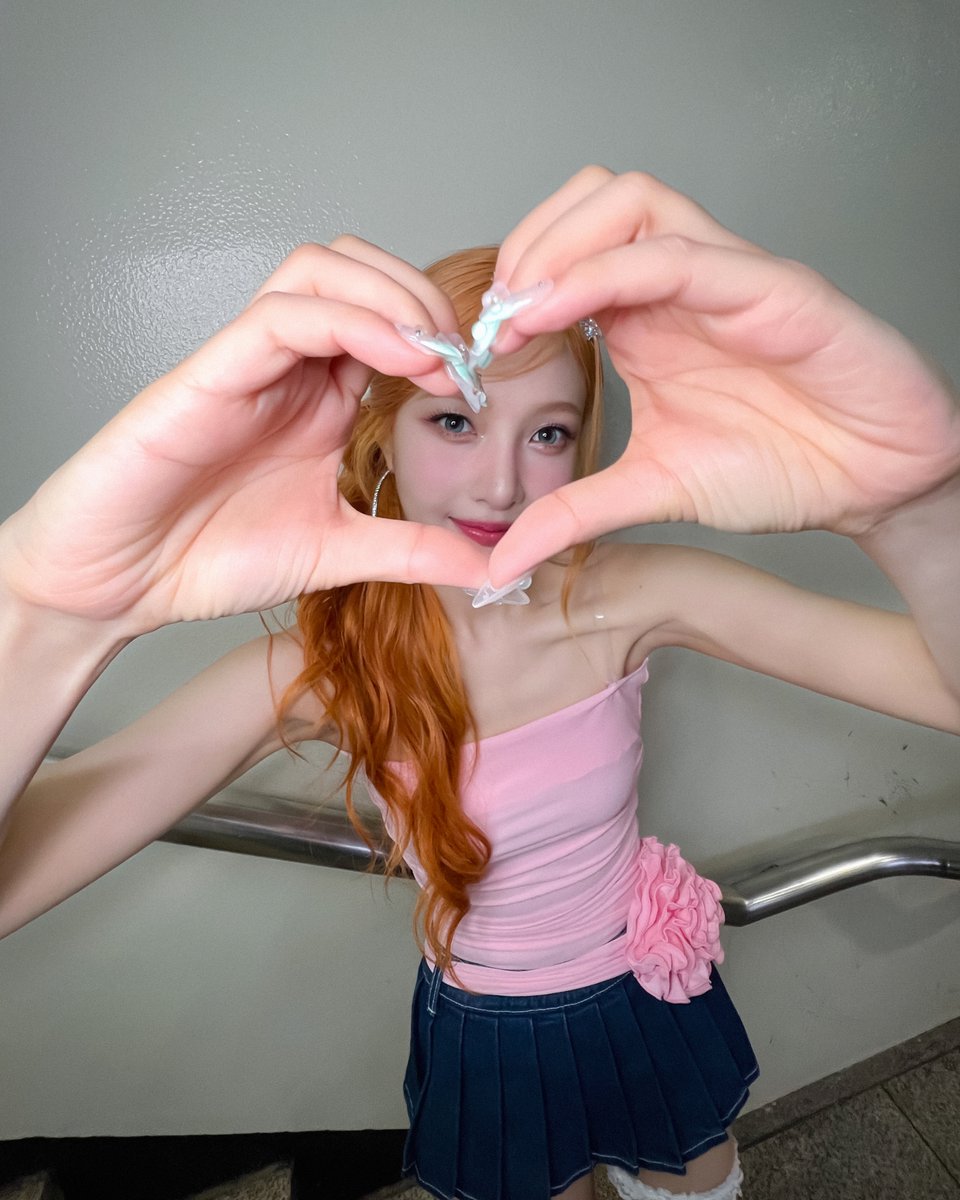 RVsmtown's tweet photo. #MusicBank L-O-V-E 💚

#JOY #조이
#LoveSplash! #JOY_LoveSplash!
#RedVelvet #레드벨벳 https://t.co/MYroNajEOo