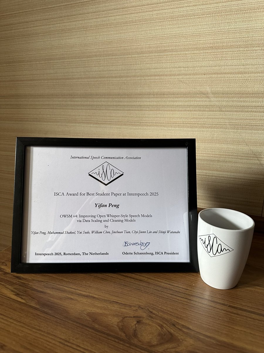 We got the #Interspeech2025 Best Student Paper award!

Congrats to <a href="/pengyf21/">Yifan Peng</a>, <a href="/m_shak33l/">Muhammad Shakeel</a>, <a href="/yuisudo24/">Yui Sudo</a>, <a href="/MXzBFhjFpS1jyMI/">Jinchuan Tian (田晋川)</a>, and Chyi-Jiunn Lin!