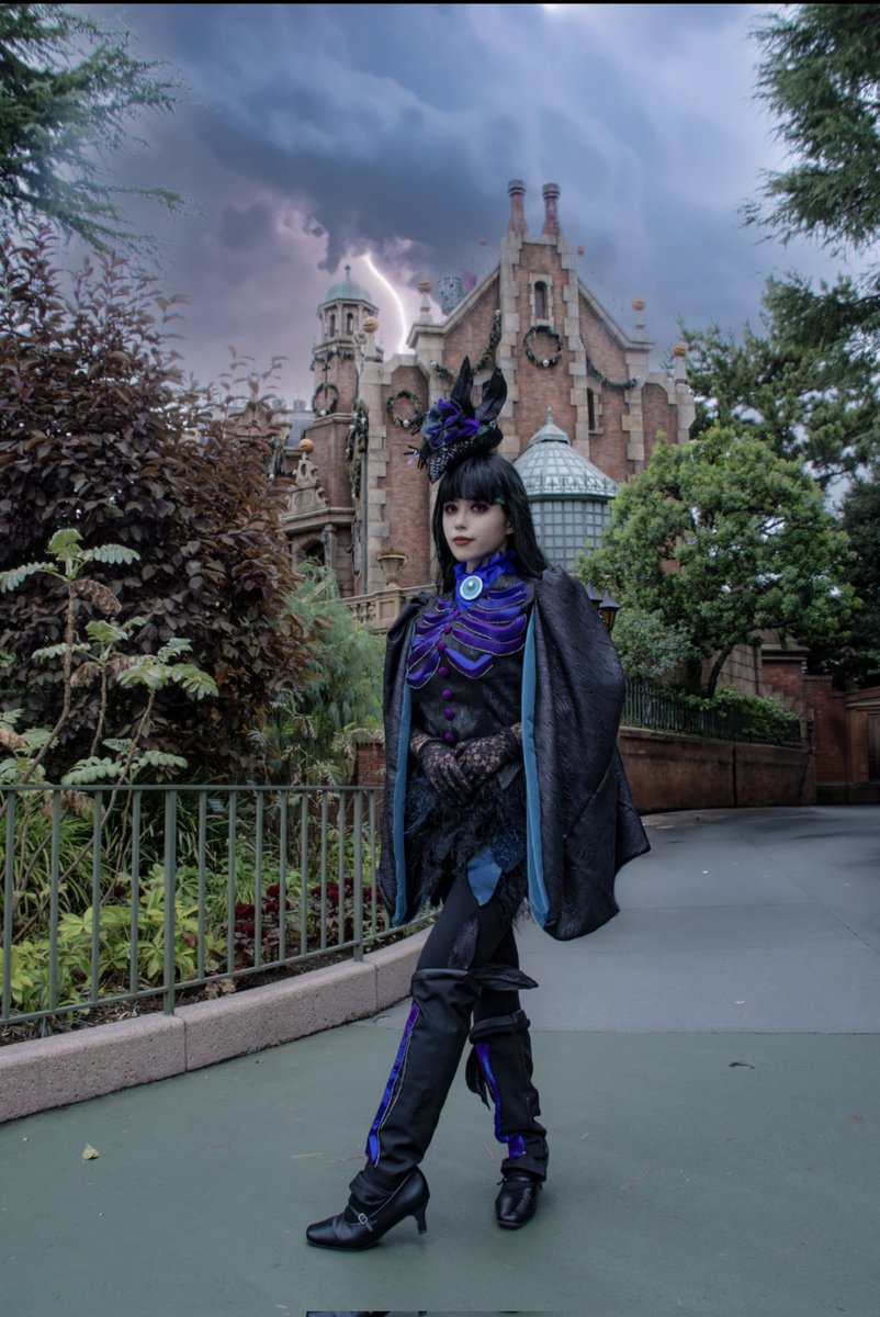 aika_photocos's tweet photo. カラス嬢からダン仮装に沼った人🙋‍♀️
今年もダン衣装追加予定だったんだけど
仮装うんぬんの前にDハロそのものに参加出来ずな今年です😭
来年いっぱい遊んでおくれぇぇ
そしてみんなの仮装写真死ぬほど楽しみにしてるよぉぉぉお
#お気に仮装写真上げて仮装欲を上げてこうキャンペーン https://t.co/ysVk7TUQau