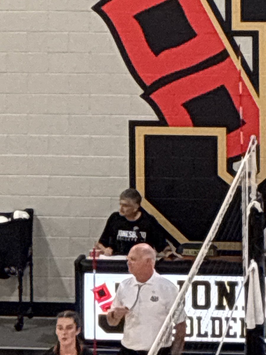 I made by debut last night as the PA Voice for Jonesboro High School Volley Ball.  Had a blast.      ⁦<a href="/canaanmariee/">canaan ✨</a>⁩  ⁦<a href="/jhsprincipalotr/">@JHSPrincipalOTR</a>⁩ ⁦<a href="/SaintThatAint1/">THEMichaelStJohn</a>⁩  ⁦<a href="/pbtide/">Pat Trammell</a>⁩  ⁦<a href="/BrandonOnBBiTM/">Brandon Baxter (In The Morning)</a>⁩