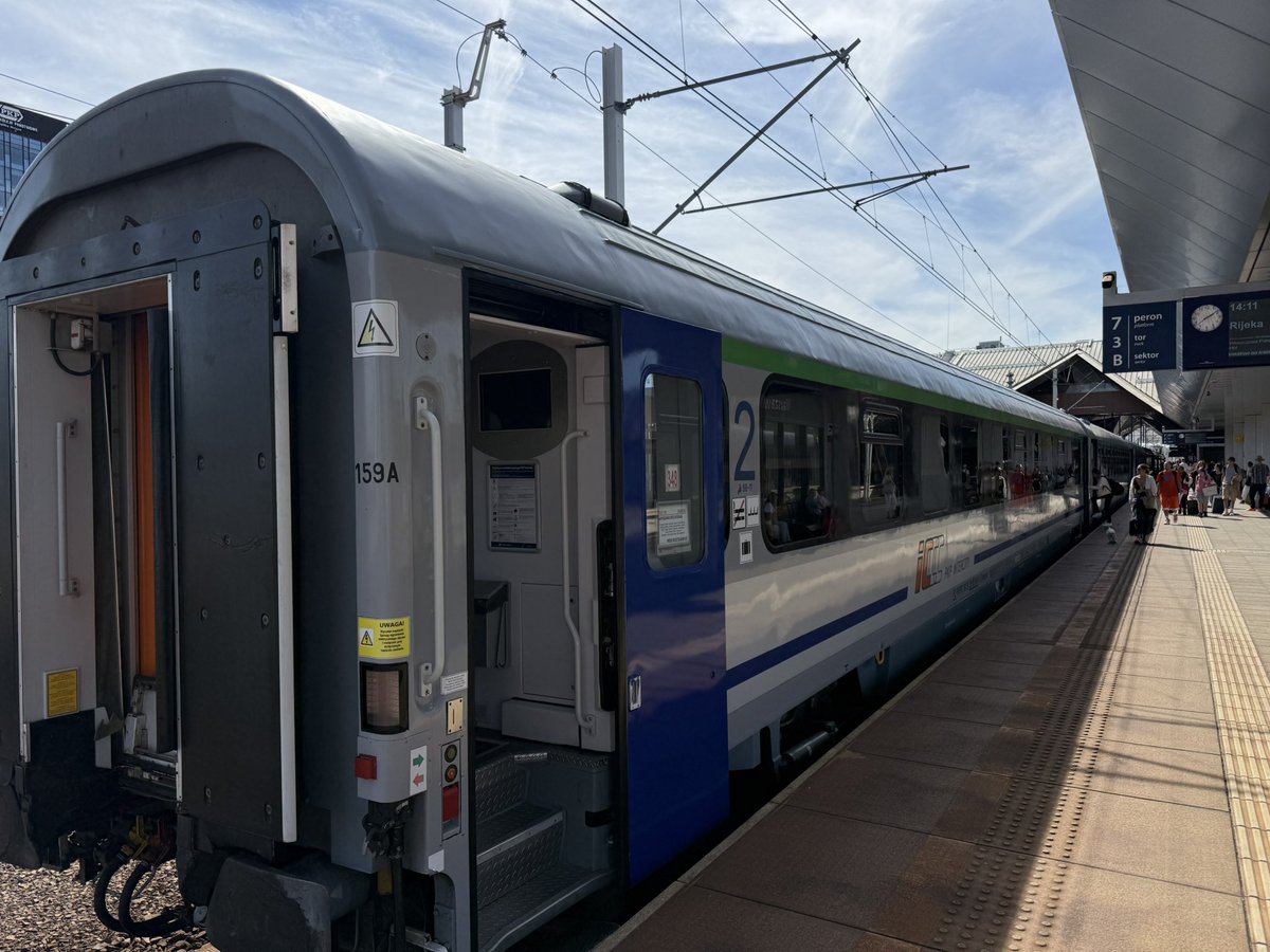 doc7austin (@doc7austin) on Twitter photo 🚂🌊 OH YEAH, we NAILED the ULTIMATE train adventure! 😎 Me and my dude <a href="/brexitrailways/">Brexit means Brexit</a> owned a private Couchette Car from Warsaw to Rijeka, soaking up JAW-DROPPING Adriatic Sea views! 🏖️🔥 Comfiest ride EVER! 🩳🌞 Pack your swimsuit, peasants, and chase this EPIC journey! 🚉✨ 🚂🌊 OH YEAH, we NAILED the ULTIMATE train adventure! 😎 Me and my dude <a href="/brexitrailways/">Brexit means Brexit</a> owned a private Couchette Car from Warsaw to Rijeka, soaking up JAW-DROPPING Adriatic Sea views! 🏖️🔥 Comfiest ride EVER! 🩳🌞 Pack your swimsuit, peasants, and chase this EPIC journey! 🚉✨