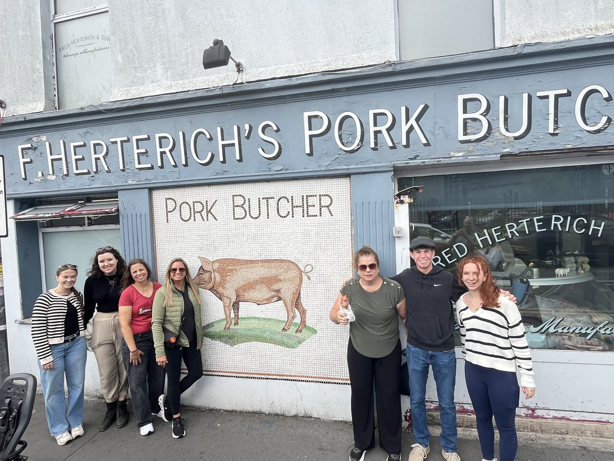 GalwayWalks's tweet photo. What a great group of @cfbireland college football fans travelling around Ireland with #PierceKavanaghCoaches &amp; #HolidayVacations 
They loved #Galway city, the cathedral, people and pubs! 
Can’t wait for the match in #Dubln on Saturday @KStateFB v @CycloneFB  @Big12Conference https://t.co/CEjXwJcNP8