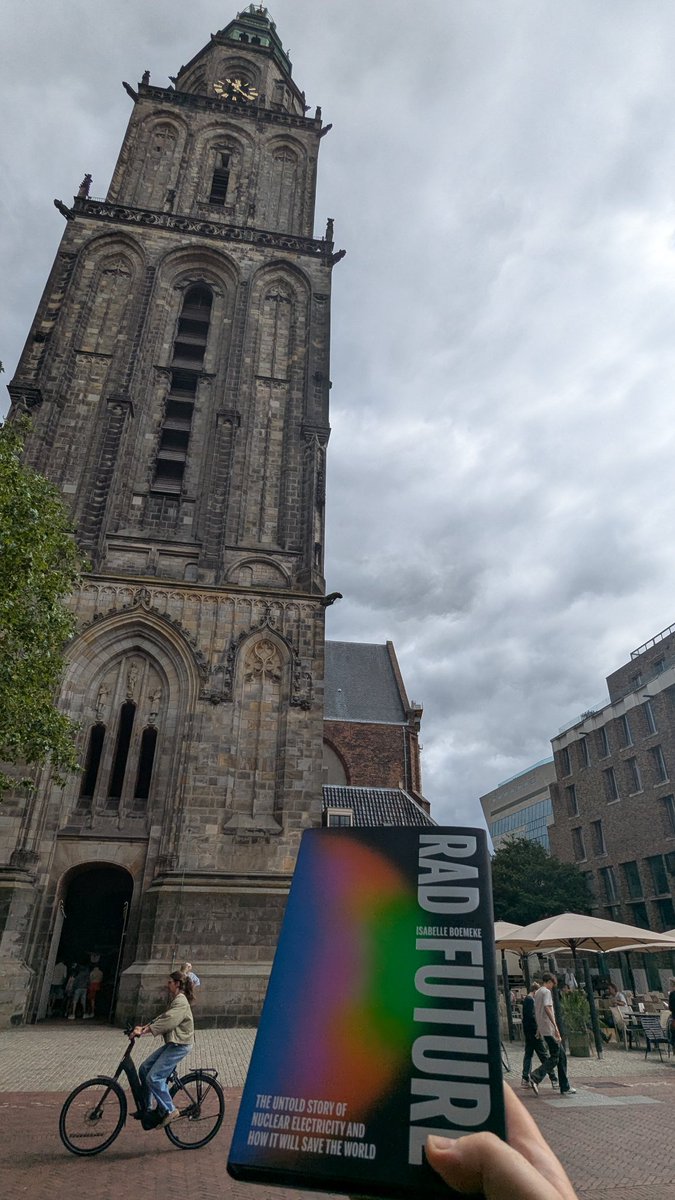 ArmEagle's tweet photo. Just picked up #RadFuture by @isodope in my Groningen, The Netherlands. https://t.co/wRgxjOSve2
