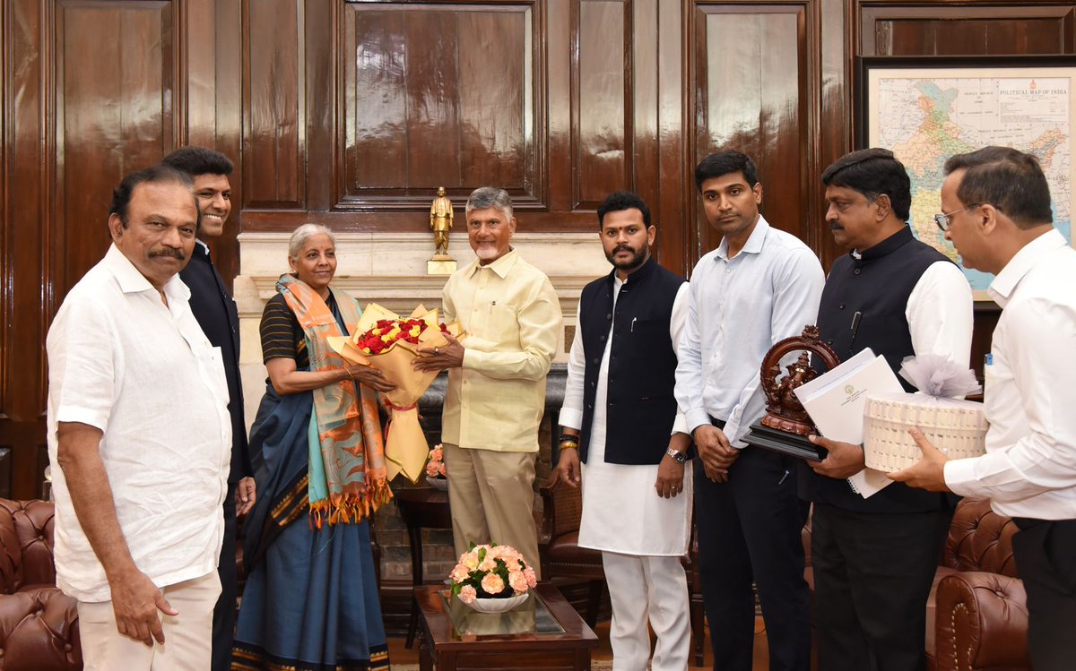 CMO Andhra Pradesh (@andhrapradeshcm) on Twitter photo గౌరవ ముఖ్యమంత్రి శ్రీ నారా చంద్రబాబు నాయుడు నేడు ఢిల్లీ లో కేంద్ర ఆర్ధికమంత్రి శ్రీమతి నిర్మలా సీతారామన్ను కలిశారు. రాష్ట్రంలో చేపట్టే పలు అభివృద్ది కార్యక్రమాలకు ఆర్థిక సహాయం అందించవలసిందిగా కోరారు.
<a href="/nsitharaman/">Nirmala Sitharaman</a> <a href="/ncbn/">N Chandrababu Naidu</a> గౌరవ ముఖ్యమంత్రి శ్రీ నారా చంద్రబాబు నాయుడు నేడు ఢిల్లీ లో కేంద్ర ఆర్ధికమంత్రి శ్రీమతి నిర్మలా సీతారామన్ను కలిశారు. రాష్ట్రంలో చేపట్టే పలు అభివృద్ది కార్యక్రమాలకు ఆర్థిక సహాయం అందించవలసిందిగా కోరారు.
<a href="/nsitharaman/">Nirmala Sitharaman</a> <a href="/ncbn/">N Chandrababu Naidu</a>