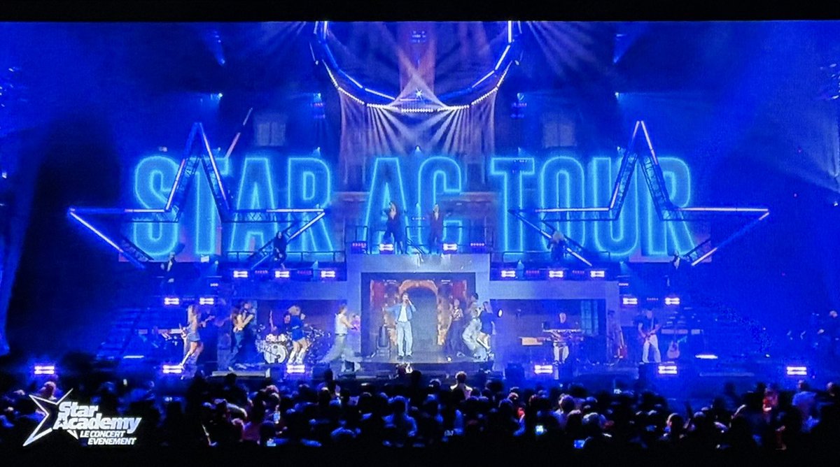 StarAcNews_Off's tweet photo. Un super moment devant Star Academy LE CONCERT ÉVÉNEMENT sur @TF1 depuis le ZÉNITH LILLE bravo à toutes les équipes 👏 pour ce concert incroyable 😍 rendez-vous dans quelques mois pour la 13ème saison avec @NikosAliagas 😉 #StarAcademy #StarAcLeConcert https://t.co/9a7gNACJ8O